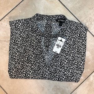 Express Choker Neck Gramercy Tee